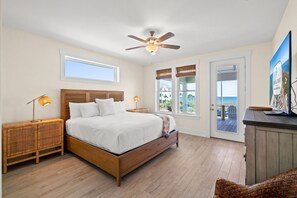 4 bedrooms, iron/ironing board, free WiFi, bed sheets - Brand New Build, Unobstructed Views, Private Pool, Pet-Friendly! (St. George Island)