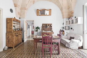 TV - Casa Marugii - Tripla by BarbarHouse (Maruggio)