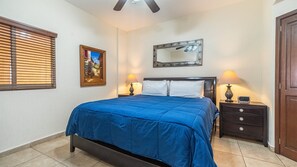 Huoneisto, 1 suuri parisänky ja vuodesohva, parveke, valtamerinäköala (Sonoran Sky SKY 1105) | 1 makuuhuone, yksilöllisesti sisustettu, yksilöllisesti kalustettu