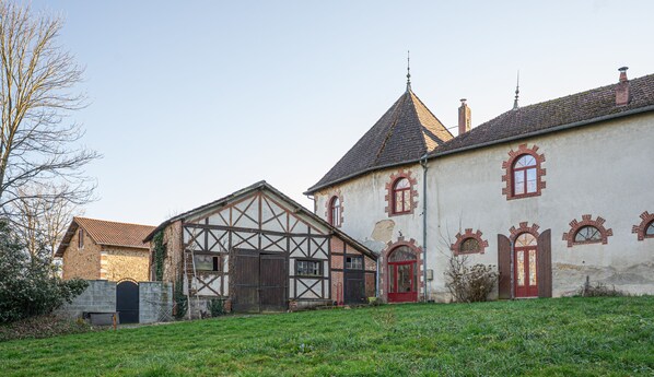 Exterior - Le Florentin - Spacious Family Home in a Peaceful Village near Limoges (Condat-sur-Vienne)