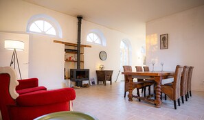 Dining - Le Florentin - Spacious Family Home in a Peaceful Village near Limoges (Condat-sur-Vienne)