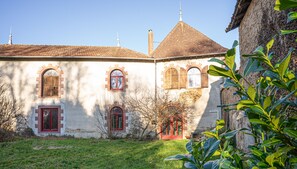 Exterior - Le Florentin - Spacious Family Home in a Peaceful Village near Limoges (Condat-sur-Vienne)
