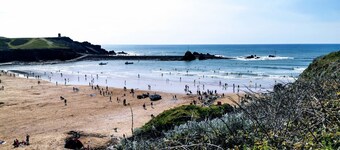 Moles Burrow - Two Bedroom House, Sleeps 4