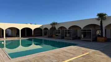 Mobile Home | Pool | Outdoor pool