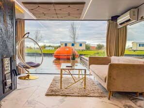 Mobile Home | Ruang tamu