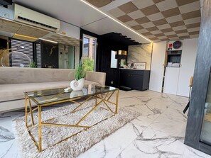 Mobile Home | Living room - Hausboot im Wangerland Resort (Wangerland)