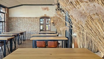 Nhà di động | Khu ăn uống