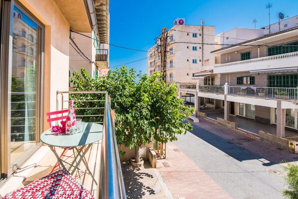 House | Balcony