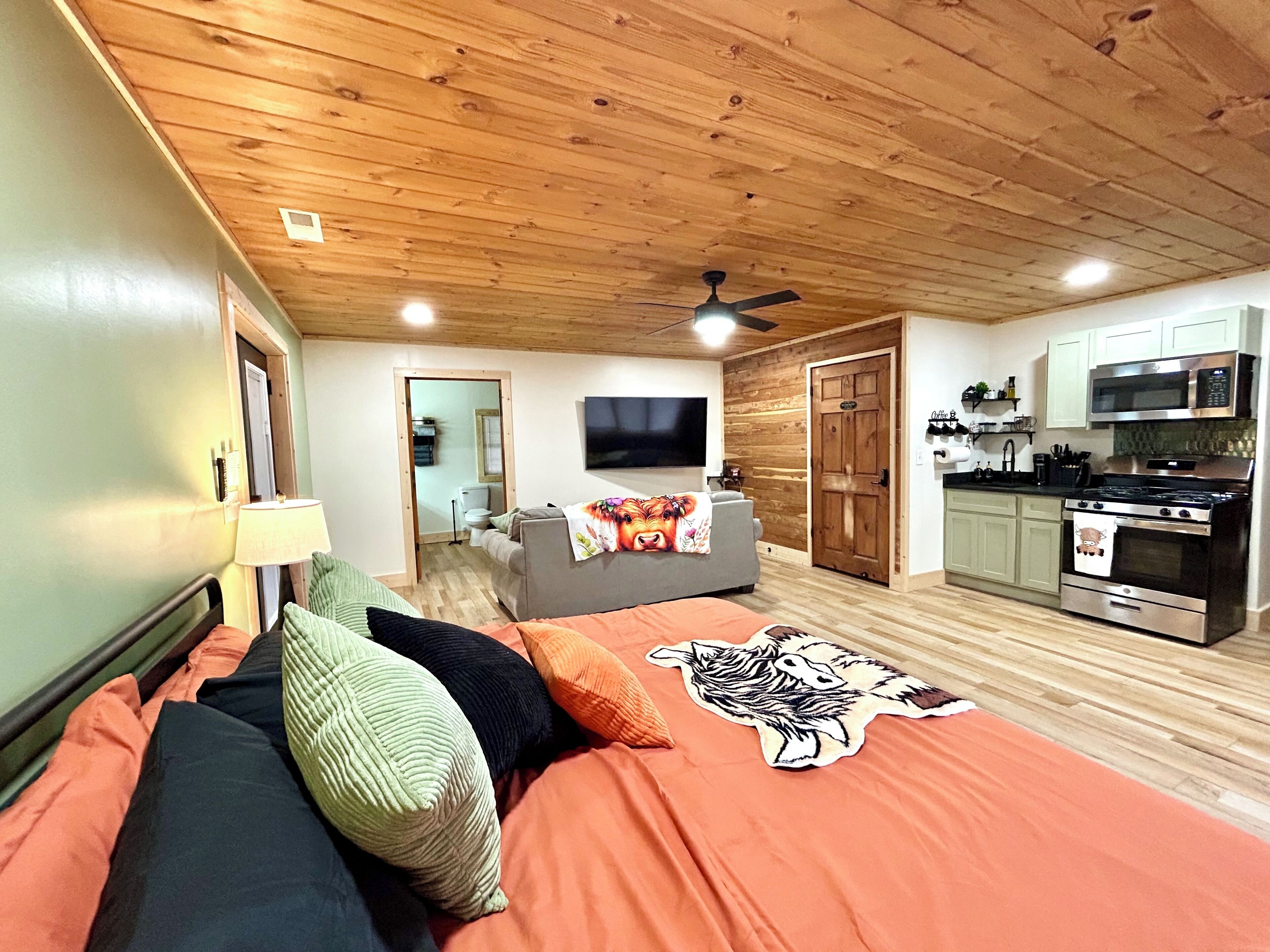 1 soverom, wi-fi (inkludert) og sengetøy