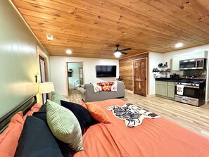 1 bedroom, free WiFi, bed sheets