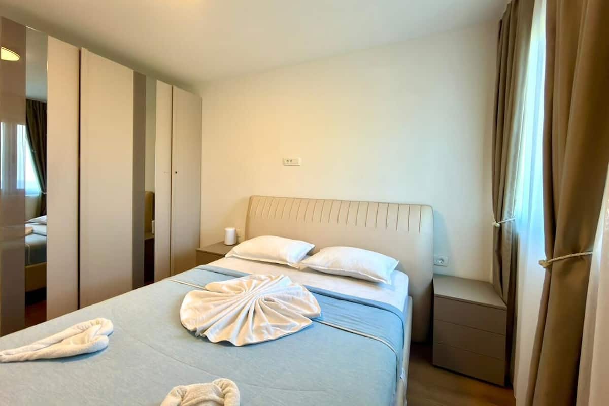 Appartement Confort, balcon, vue sur la mer | Décor unique, ameublement unique, bureau