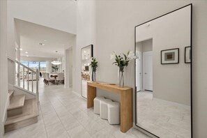 Interior - 8 BD/ 6 BA / Windsor Cay (15989 CC) (Clermont)
