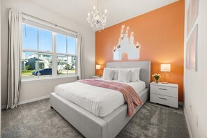 8 soverom, strykejern/-brett, wi-fi og sengetøy