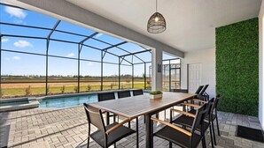 Unclassified image, 2 of 40, button - 8 BD/ 6 BA / Windsor Cay (15989 CC) (Clermont)