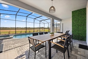 Outdoor dining - 8 BD/ 6 BA / Windsor Cay (15989 CC) (Clermont)