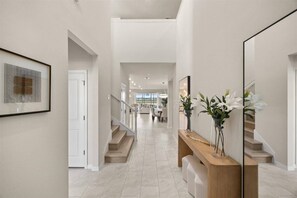 Interior - 8 BD/ 6 BA/ Windsor Cay (15989 CC) (Clermont)