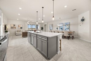 Interior - 8 BD/ 6 BA/ Windsor Cay (15989 CC) (Clermont)