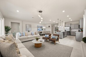 TV - 8 BD/ 6 BA/ Windsor Cay (15989 CC) (Clermont)
