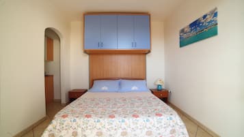 1 bedroom, WiFi, bed sheets