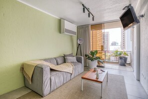 Living area - Miraflores NAIA Apartments (Lima)