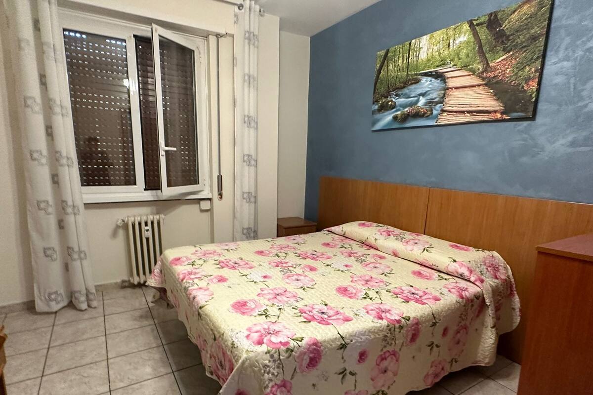 Schreibtisch, kostenloses WLAN