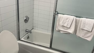 Standard Single Room, Courtyard View | Bathroom | Towels, soap, toilet paper