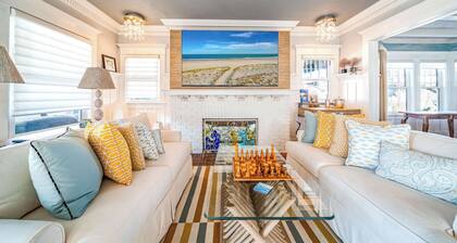 PET FRIENDLY- Grand 8BR/4BA Beach Block Retreat