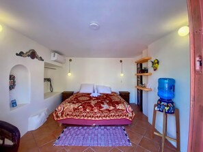 1 bedroom, in-room safe, free WiFi, bed sheets