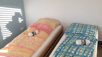 3 bedrooms, WiFi, bed sheets