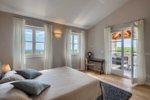 4 chambres, bureau, fer et planche à repasser, Wi-Fi gratuit