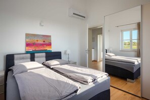 5 chambres, bureau, fer et planche à repasser, Wi-Fi gratuit