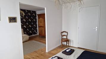 2 chambres, bureau, lit parapluie, Wi-Fi