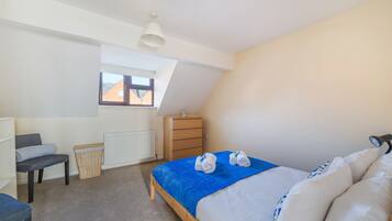 1 bedroom, desk, iron/ironing board, free WiFi
