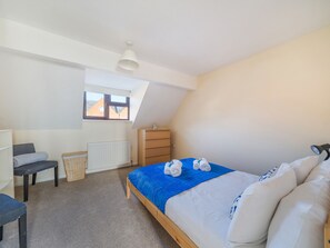 1 Schlafzimmer, Schreibtisch, Bügeleisen/Bügelbrett, kostenloses WLAN