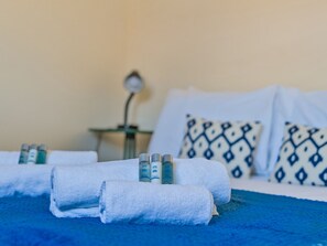 1 chambre, bureau, fer et planche à repasser, accès au Wi-Fi (inclus)