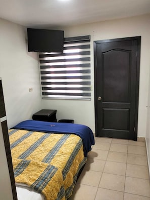 Chambre Double Économique, patio, vue ville