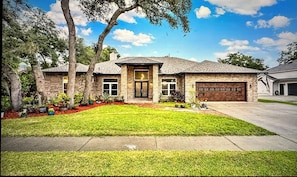 Exterior - Gorgeous 4/3 pool home in Lake Mary FL a bedroom community of Orlando (Lake Mary)