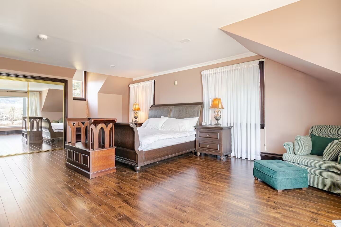 6 bedrooms, free WiFi