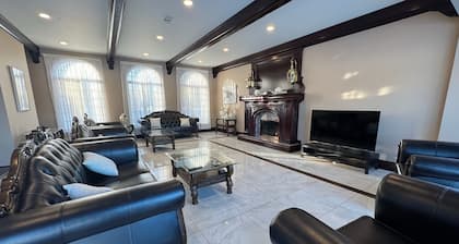 Prestigious Mansion in Beloeil