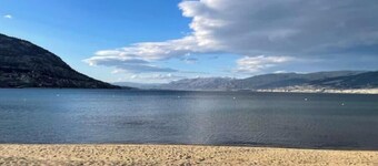 Desert Shores: 104 (Dog Friendly) Minutes to Lake