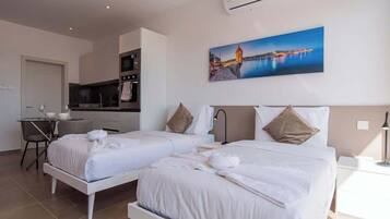 1 chambre, fer et planche à repasser, Wi-Fi, draps fournis