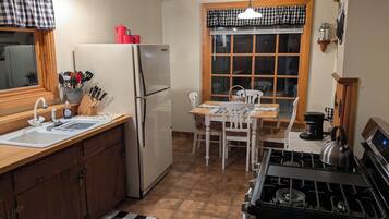 Microondas, horno y parrilla de estufa