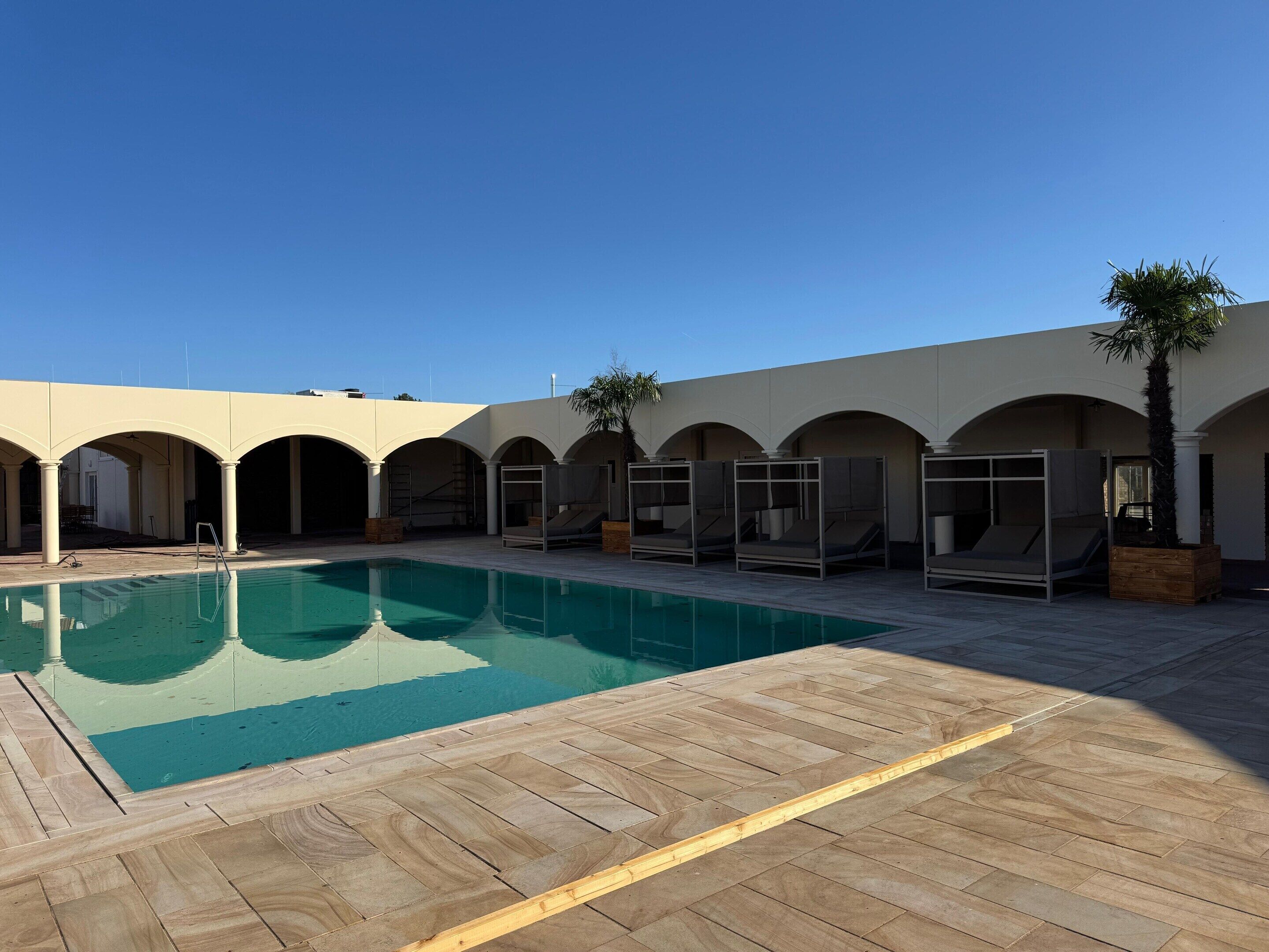 Apartment | Pool | Outdoor pool