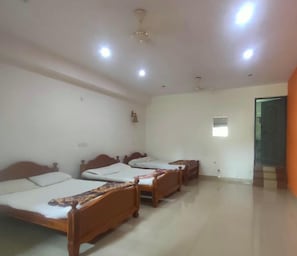 Room - Joeshomestay (Tarikere)