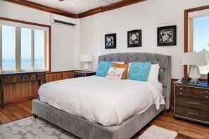 2 habitaciones, escritorio, tabla de planchar con plancha y wifi gratis 