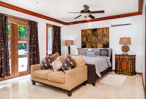 3 sovrum, skrivbord, strykjärn/strykbräda och gratis wi-fi