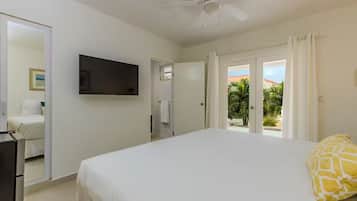 7 bedrooms, desk, iron/ironing board, WiFi