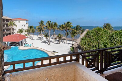 Sea View Condo 21 - 2 Bedroom - Pool/Tours/Bar