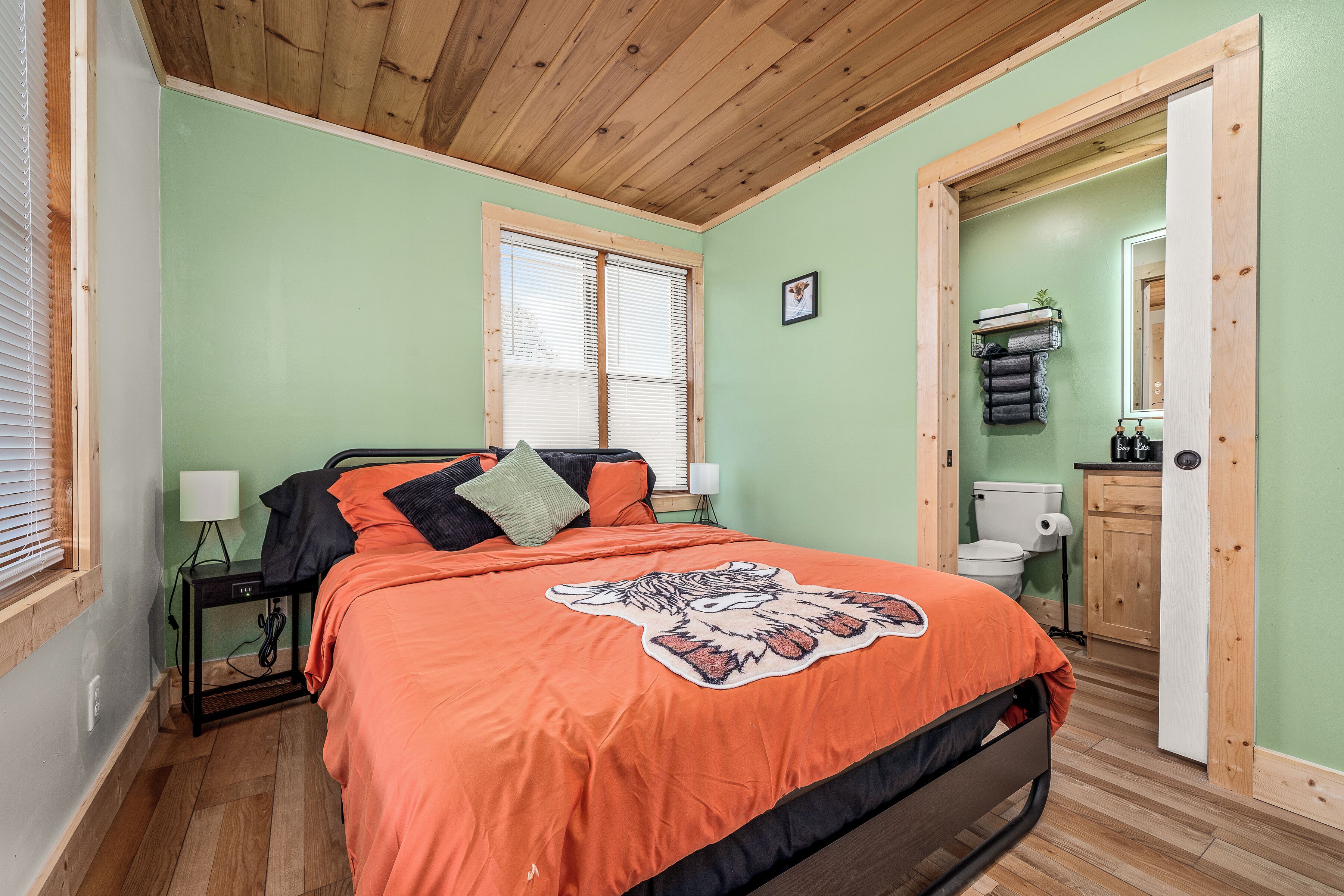 2 bedrooms, free WiFi, bed sheets