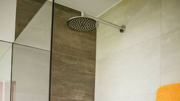 Chambre Double ou avec lits jumeaux, vue montagne | Salle de bain